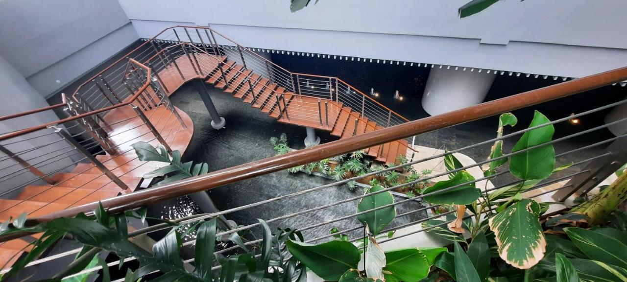 Stylish&Comfort Unit With Balcony In Air Makati Makati City Exterior foto